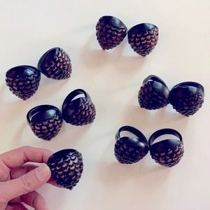 NWOT Acorn Shaped Napkin Holder Lot (12pc)